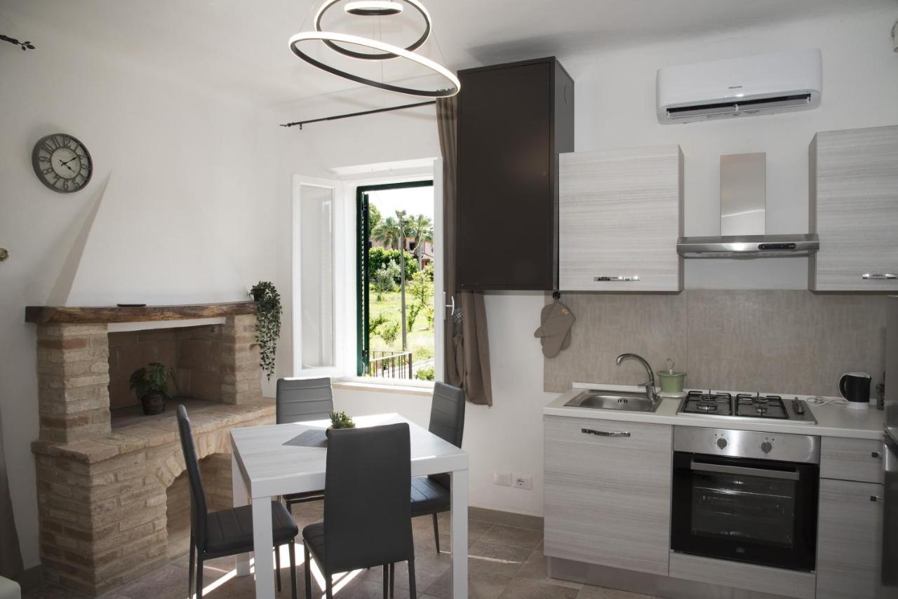 Queen Appartamenti E Camere Campofilone Exterior foto